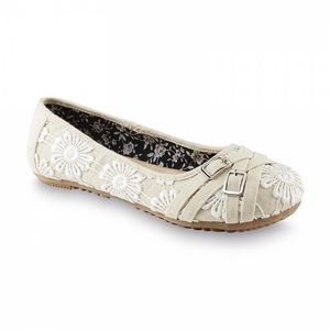 BONGO Tan flats